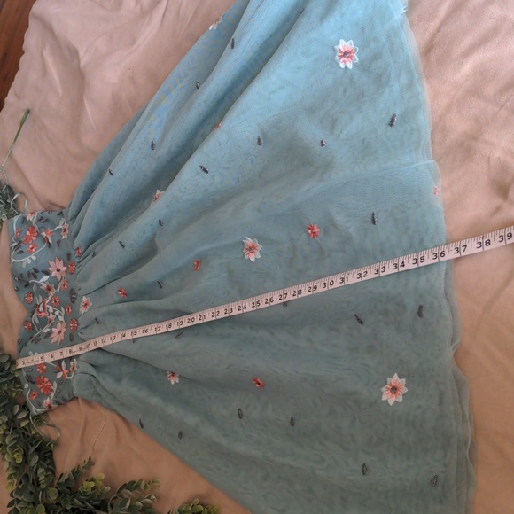 Modcloth Strapless embroidered midi dress - Picture 14 of 14